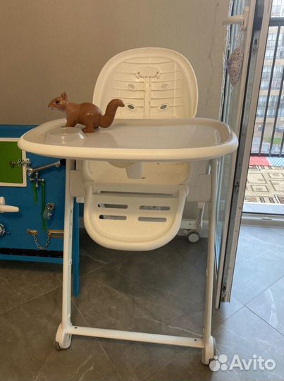 Стул для кормления малыша