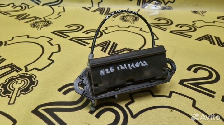 Ручка двери багажника Toyota Corolla Runx NZE121