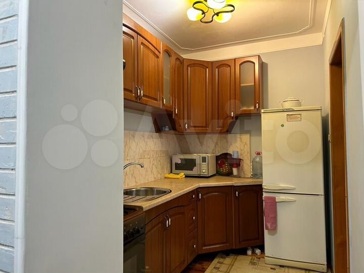 2-к. квартира, 60 м², 1/4 эт.