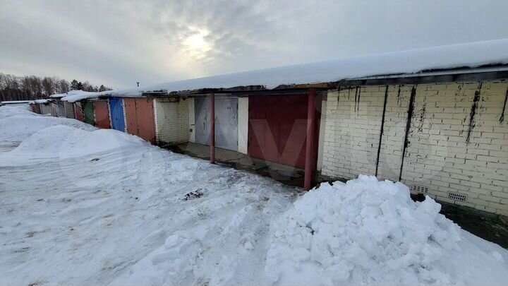 Гараж, > 30 м²