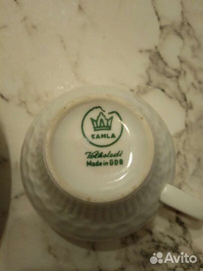 Чашка с блюдцами