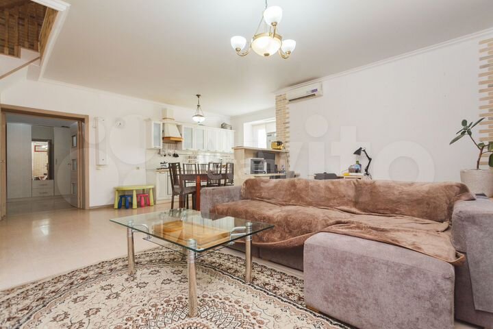 Таунхаус 142 м² на участке 3 сот.