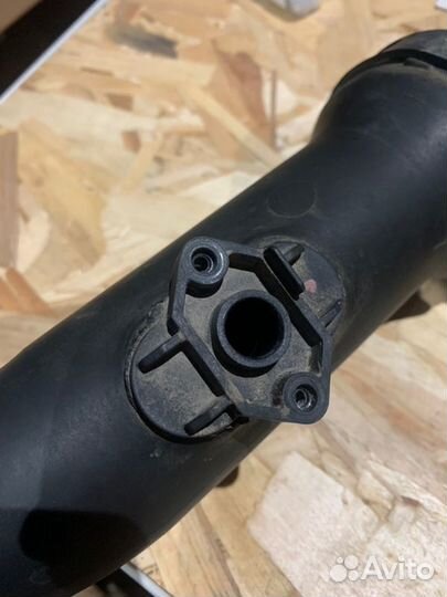 Патрубок интеркулера Audi Q5