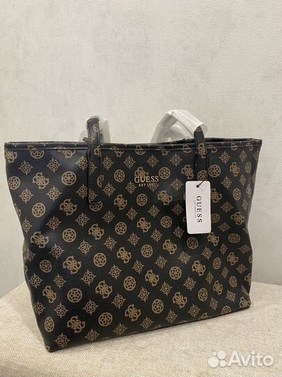 Сумка Guess