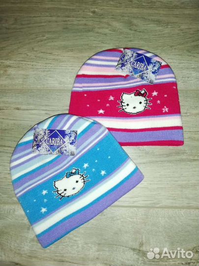 Шапки для девочек новые, Смешарики. разные