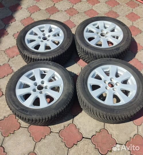 Колеса зимние шип Continental 215/60/r16 Camry 40