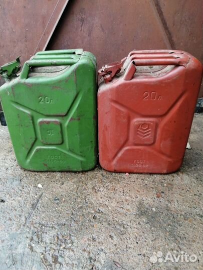 Канистры металлические 20 литров