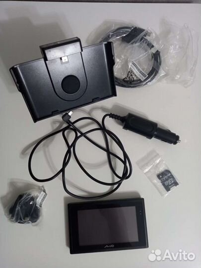 Навигатор MIO Moov 380