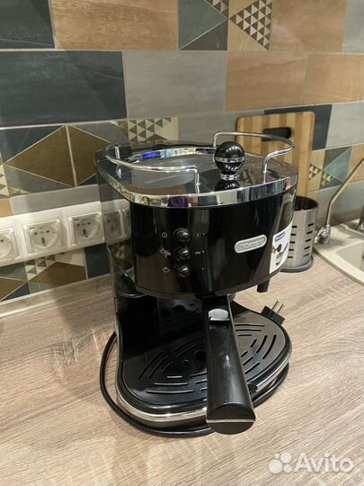 Кофеварка (кофемашина) DeLonghi Icona