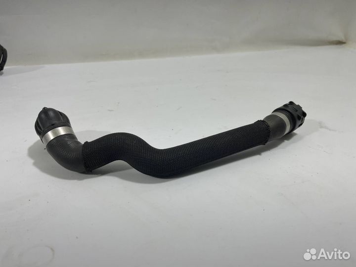 Патрубок системы охлаждения Mercedes C-class