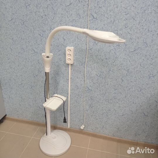 Лампа лупа напольная