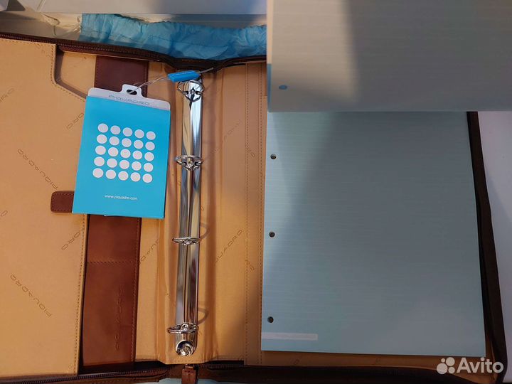 Кожаная папка piqvadro