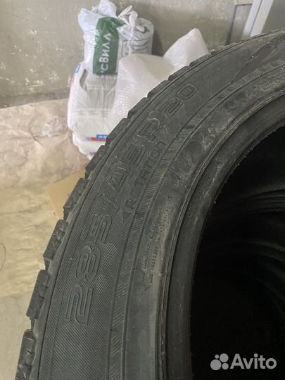 Nokian Tyres Hakkapeliitta R3 SUV 285/45 R20