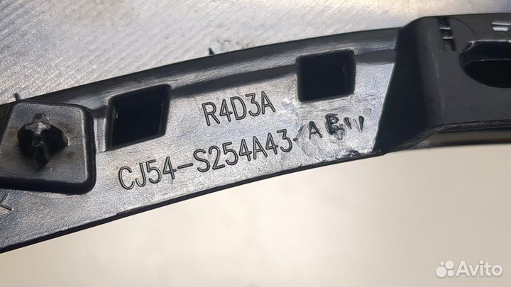 Накладка декоративная левая задняя Ford Escape