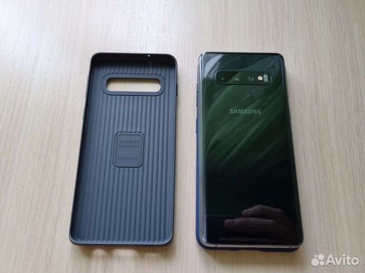 Samsung Galaxy S10, 8/128 ГБ