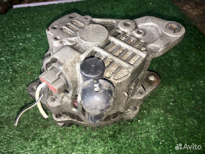 Генератор EJ20 Subaru Legacy BD6 23700AA220 A2T373