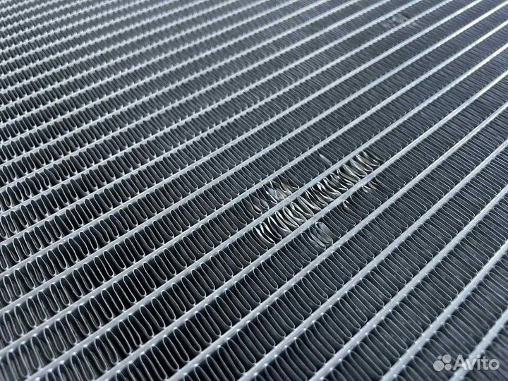 Новый радиатор охл. для toyota lc 200 4,5D 1vdftv