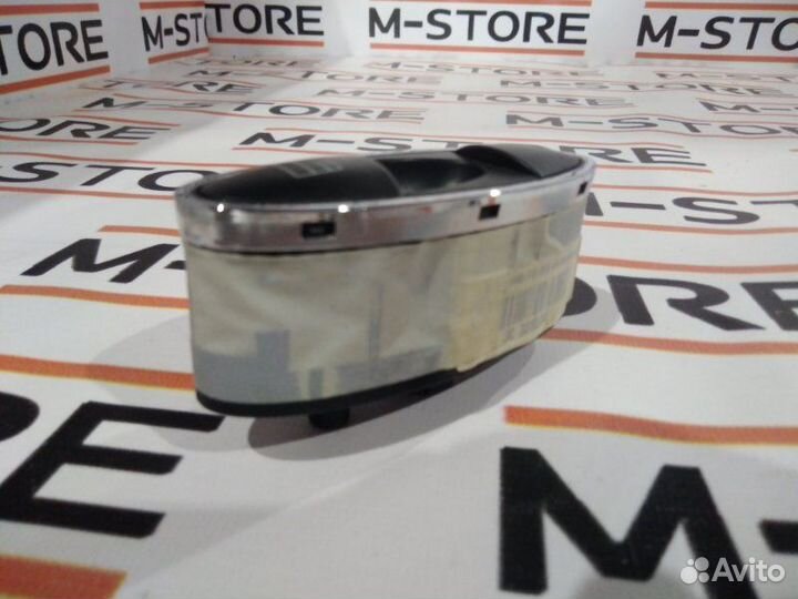 Кнопка стеклоподъемника передняя Mercedes-Benz