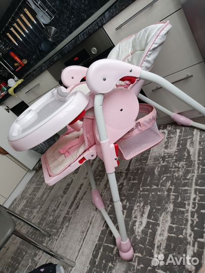 Обеденный детский стульчик