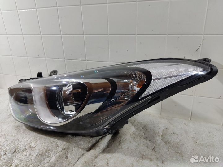 Фара галоген передняя левая Hyundai I30 (2)