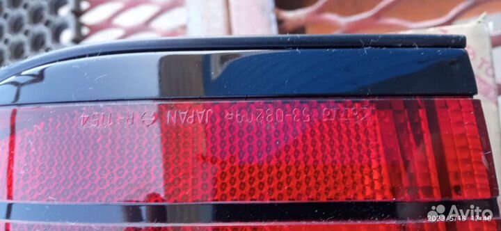 Grand Hiace/Granvia оригинал новый фонарь правый
