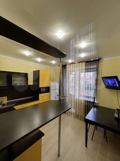 1-к. квартира, 42 м², 2/9 эт.