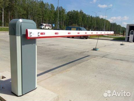 Автоматический шлагбаум
