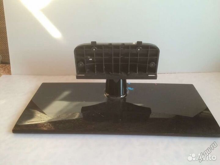 Подставка под телевизор