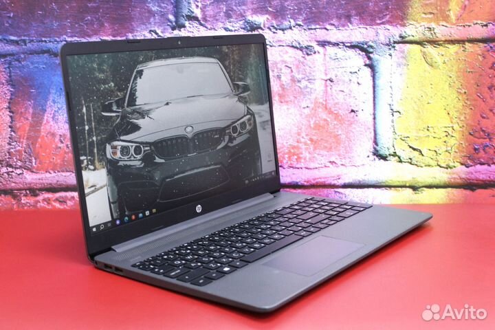 Ноутбук HP 15.6 IPS / 8GB DDR4 / SSD