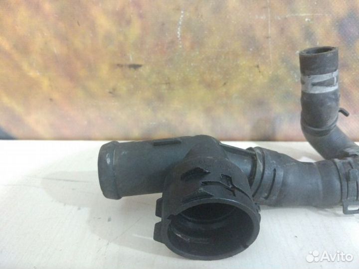 Шланг системы охлаждения Volkswagen Passat B6