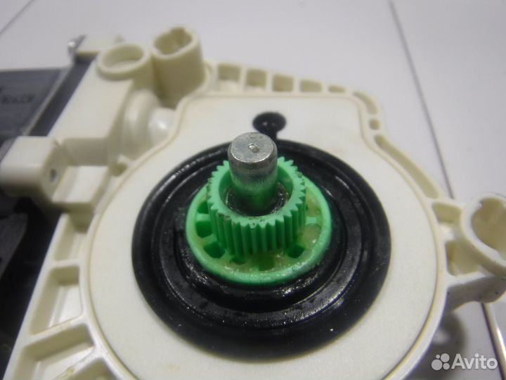 Моторчик стеклоподъемника Mercedes W221 S Class