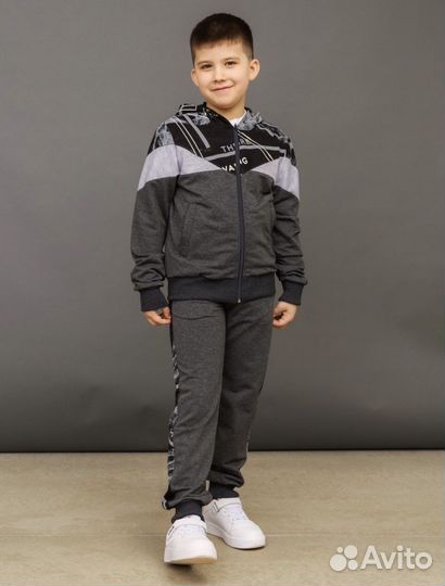 Спортивный костюм для мальчика 152