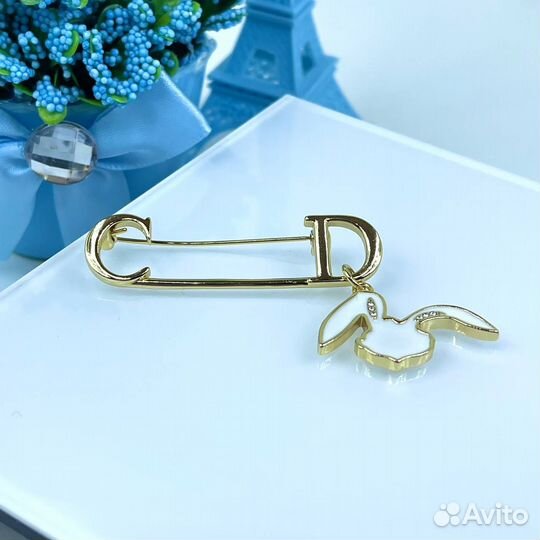Брошь Dior