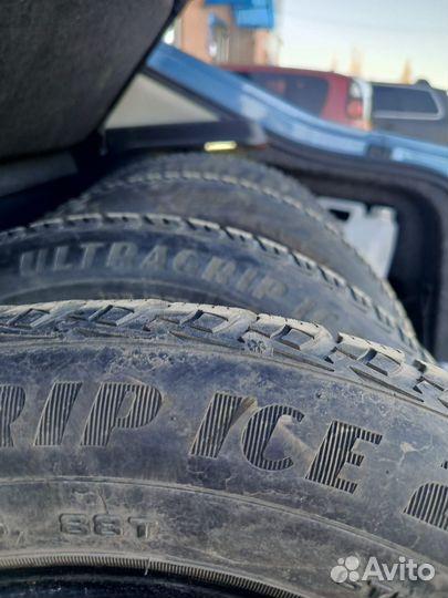 Goodyear UltraGrip Performance 2 195/60 R15 88