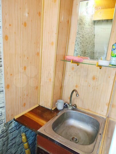 Комната 33,6 м² в 2-к., 1/2 эт.