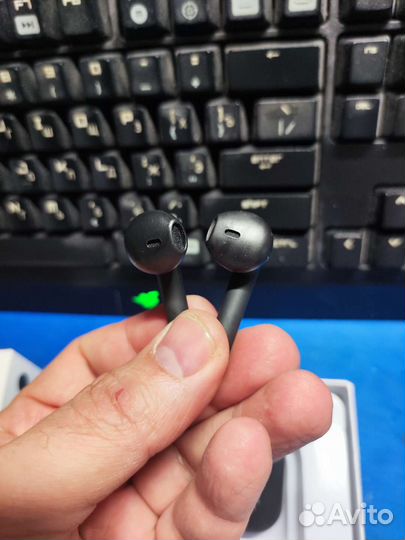 Беспроводные наушник