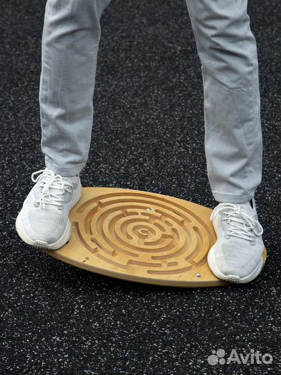 Балансборд с лабиринтом