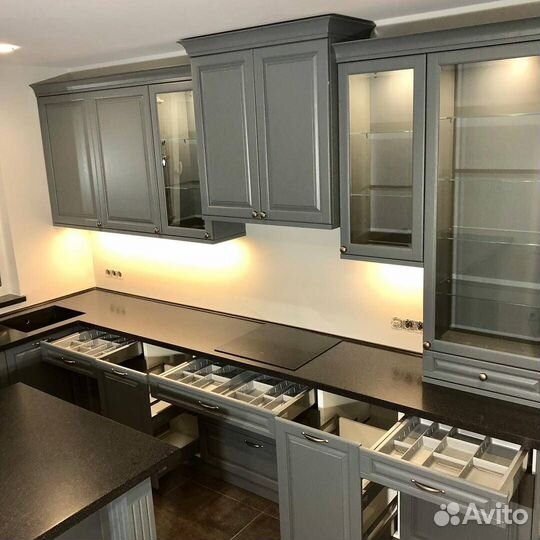 Новая кухня Фасады эмаль с фрезеровкой