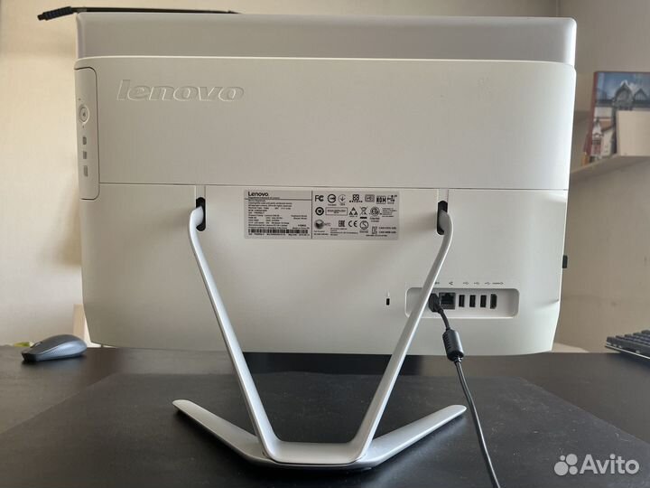 Моноблок Lenovo c40-30