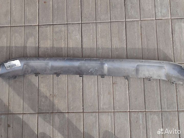 Декоративная накладка на передний бампер Rav4