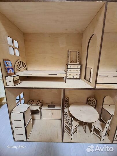 Домик для кукол