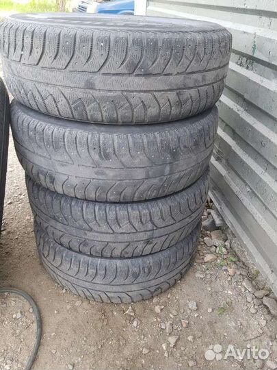 Bridgestone Ice Cruiser 7000 235/65 R17