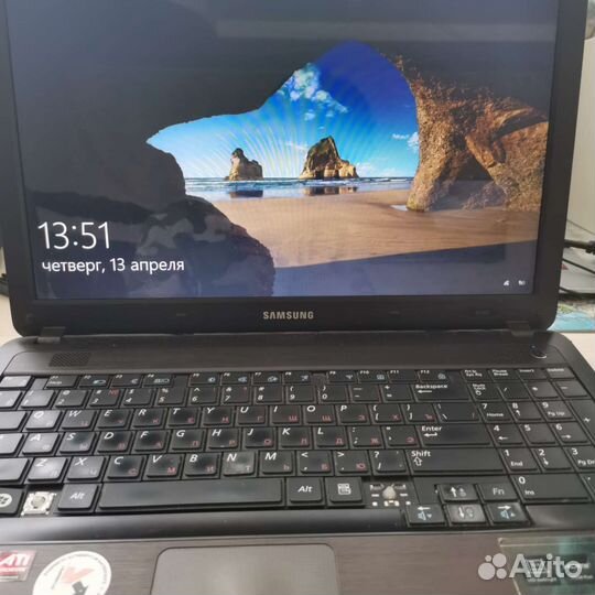 Ноутбук Samsung r540