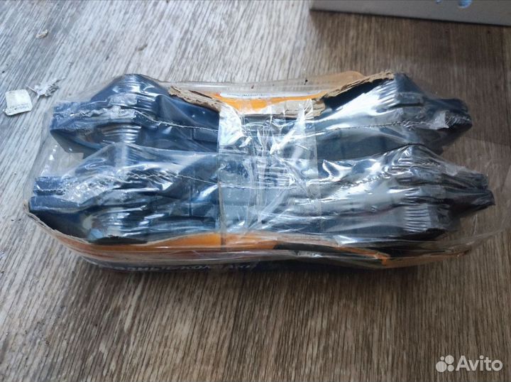 Колодки тормозные передние Hino 300 Sat ST-04465-3