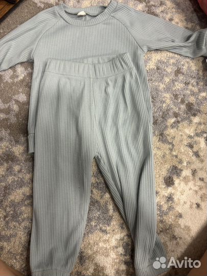 Костюм на весну лето