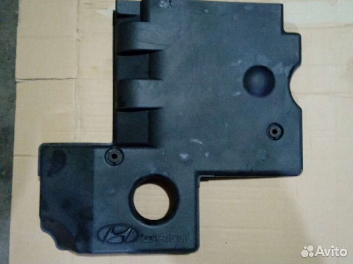 Пластиковая крышка на двигатель для Хундай Старекс