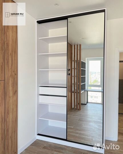 Стильный шкаф