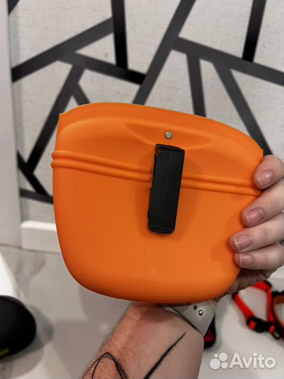 Комбинезон и обувь для собак