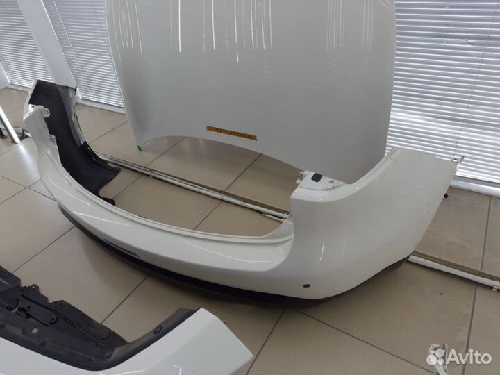 Задний бампер Infiniti QX70 S51