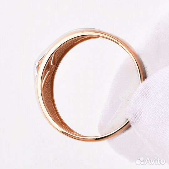 Кольцо Золото новое с бриллиантом